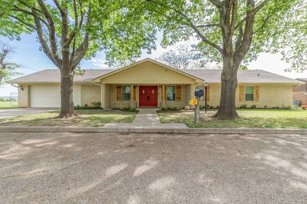 507 N Avenue U,  Clifton,  TX 76634