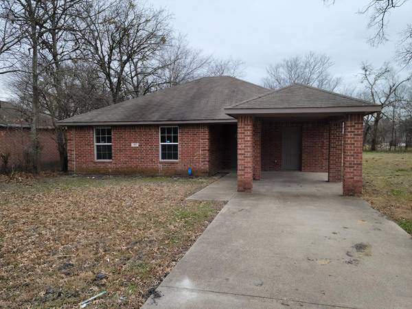 402 Stallings Street, Terrell, TX 75160