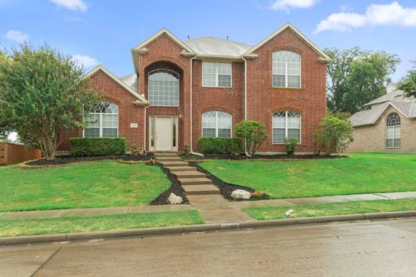 2002 Greenhill Drive, Rowlett, TX 75088