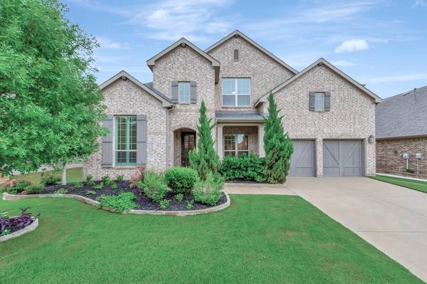 908 Highpoint Way, Roanoke, TX 76262