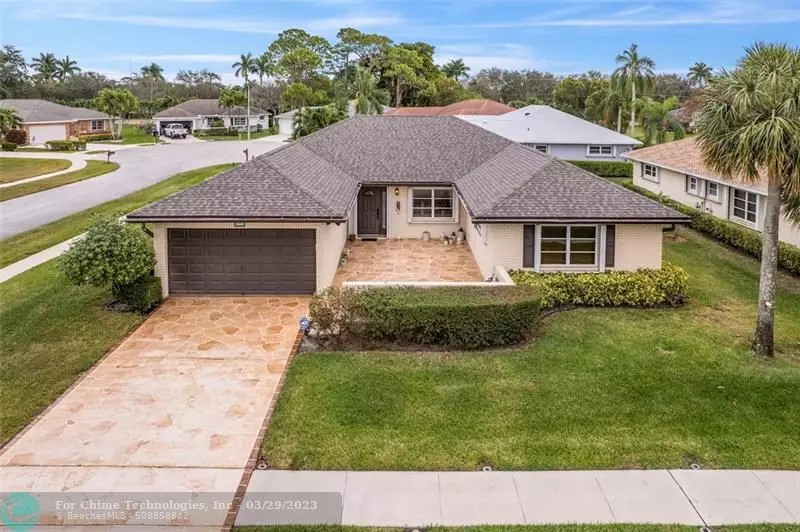 10936 Greentrail Dr, Boynton Beach, FL 33436