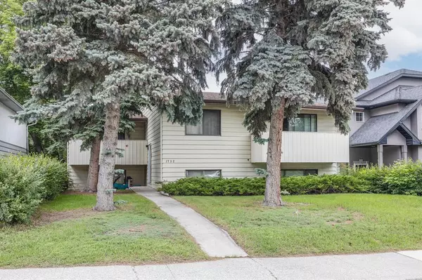 Calgary, AB T2T 1V9,1732 36 AVE SW