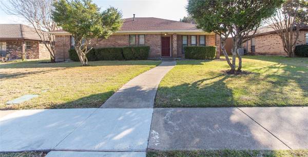 1604 Mayflower Drive, Richardson, TX 75081