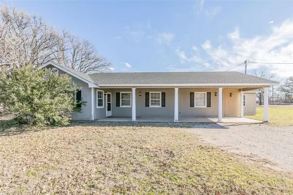 514 Gilliland Road, Springtown, TX 76082