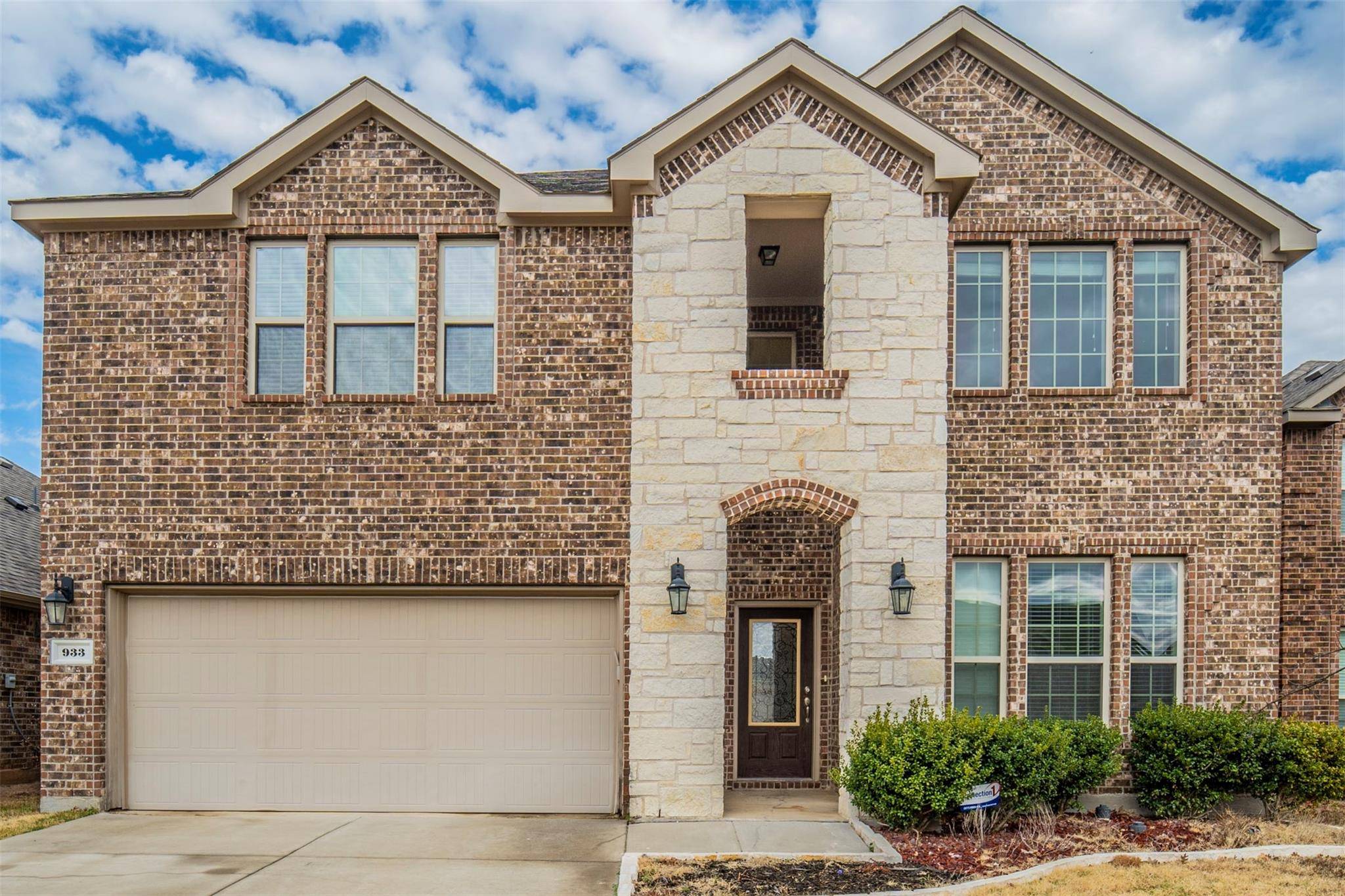 933 Lake Woodland Drive, Little Elm, TX 75068