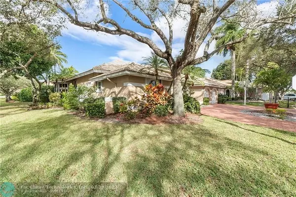 Coral Springs, FL 33071,2146 Warwick Hills Way