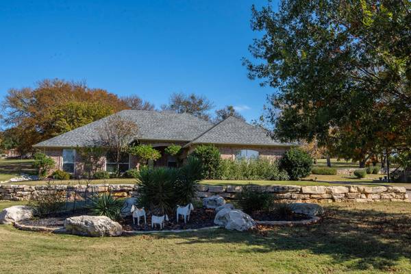 6424 Buena Vista Drive, Granbury, TX 76049