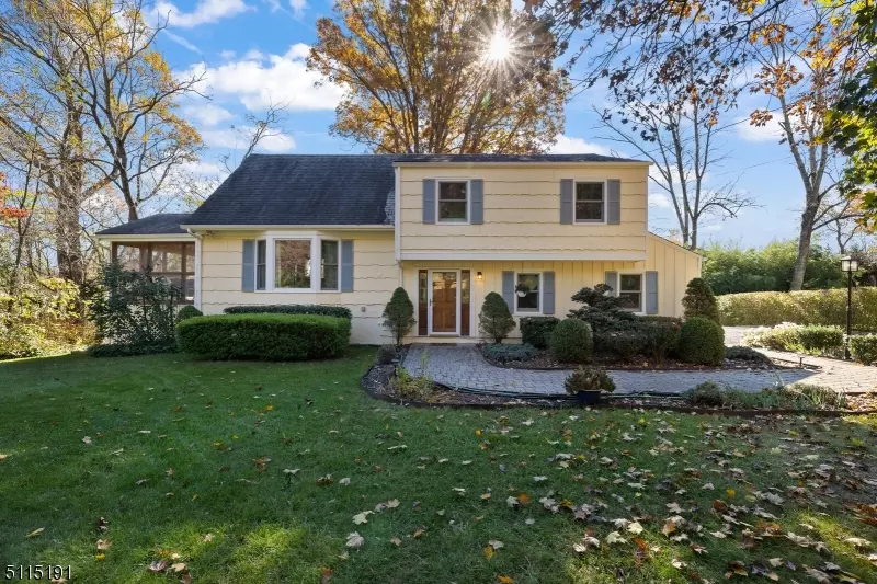 Long Hill Twp., NJ 07980,85 Saint Josephs Dr