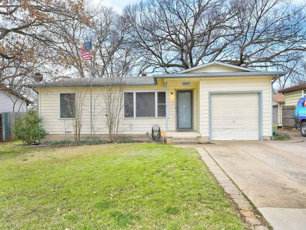 401 Michael Boulevard, Hurst, TX 76053