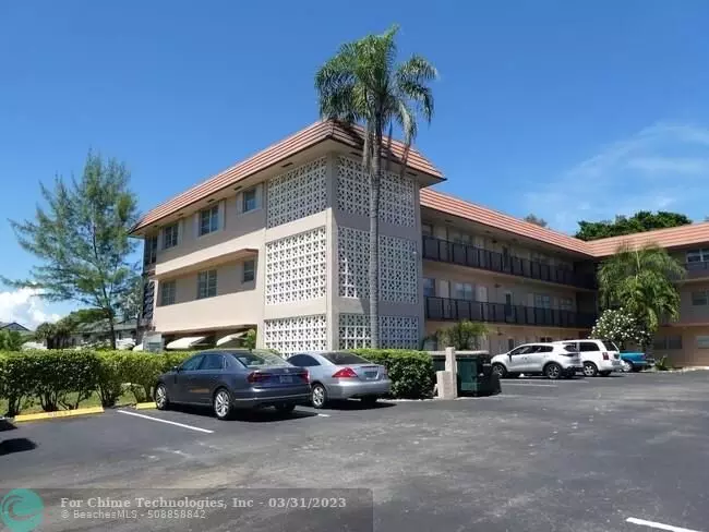 3930 Crystal Lake Dr  #101, Deerfield Beach, FL 33064