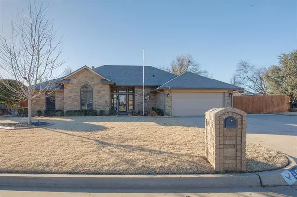 9912 Rutland Terrace, Yukon, OK 73099