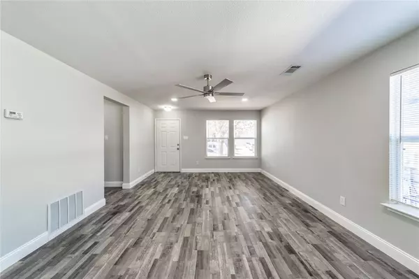 Dallas, TX 75241,6164 Balcony Lane