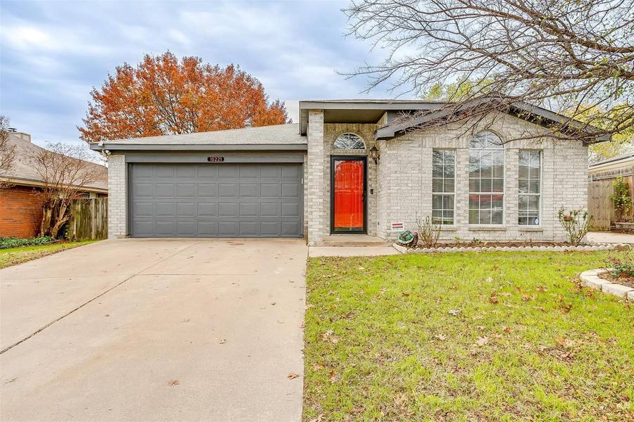 10221 Maverick Drive, Fort Worth, TX 76108