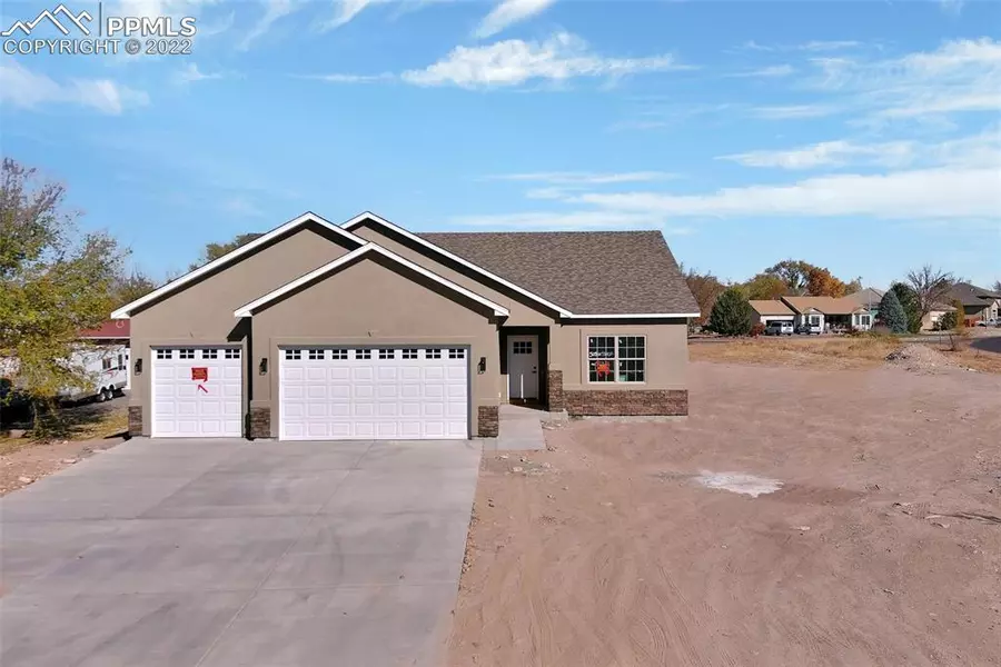 505 W Slice DR, Pueblo West, CO 81007