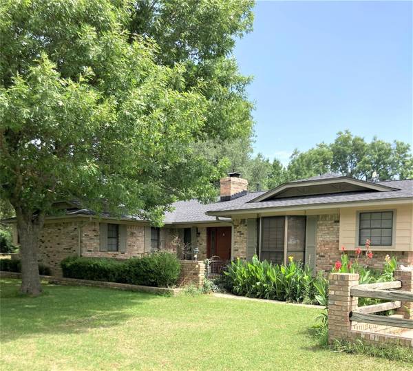 2815 Fm 3092, Gainesville, TX 76240