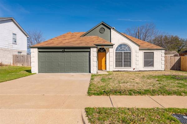 902 Park Place Boulevard, Midlothian, TX 76065