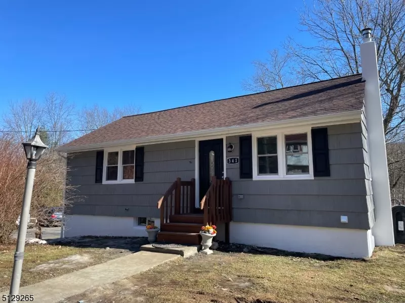 Hopatcong Boro, NJ 07874,341 Flora Ave