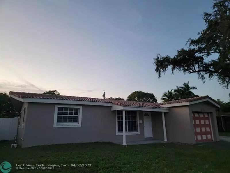 3571 NW 35th Ave, Lauderdale Lakes, FL 33309