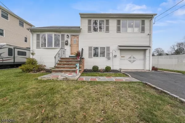 70 Louis St, Little Falls Twp., NJ 07424
