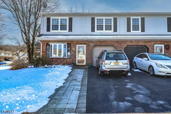 79 Lenape Trl, Washington Boro, NJ 07882