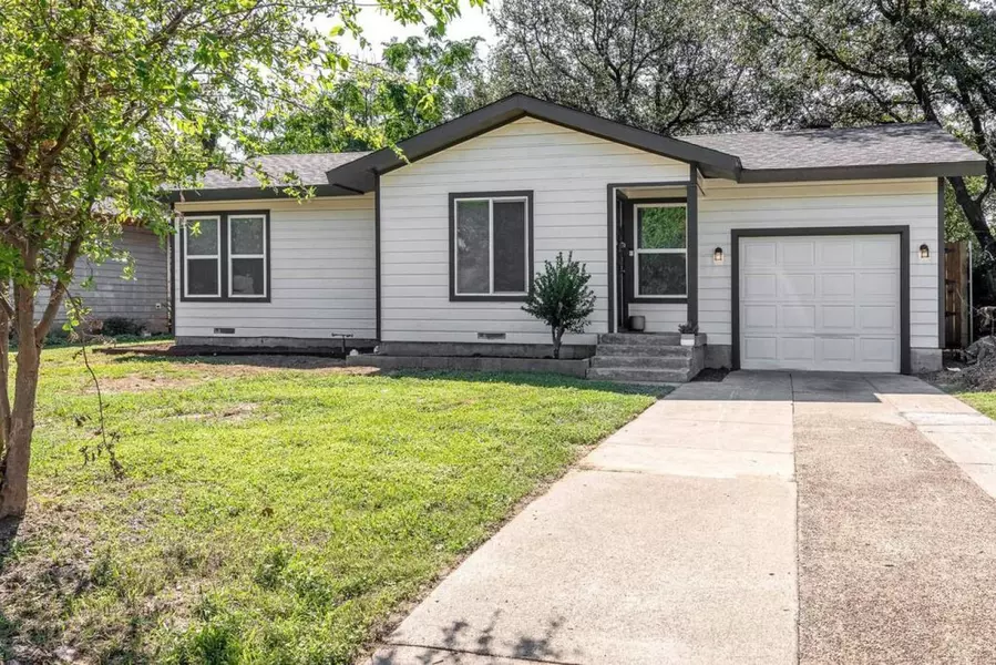 816 Truman Street, Arlington, TX 76011