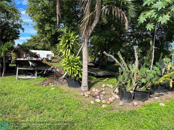 5401 Pembroke Rd,  Hollywood,  FL 33021