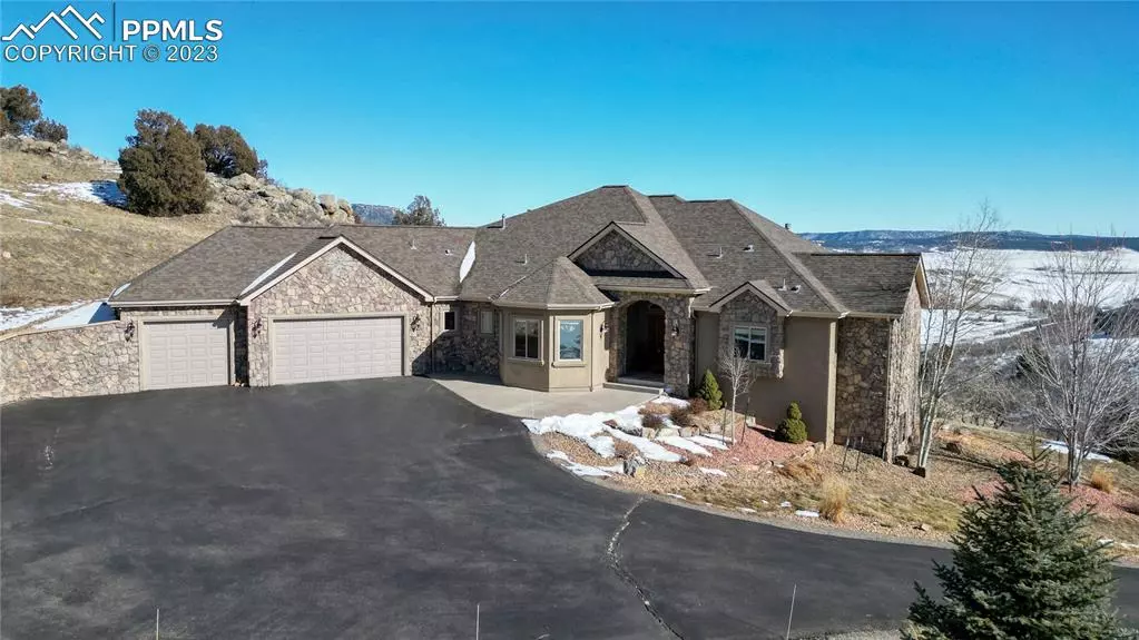 Larkspur, CO 80118,5697 Country Club DR