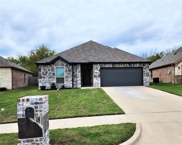 8804 Kiowa Drive, Greenville, TX 75402