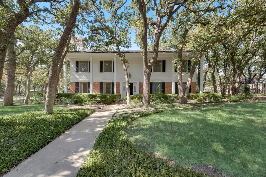 401 Ridgecrest Circle, Denton, TX 76205