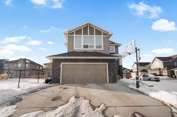 134 Kinniburgh LN,  Chestermere,  AB T1X0V1