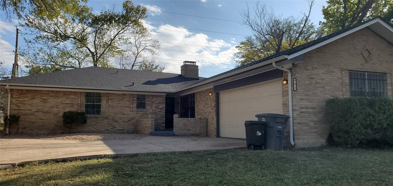 902 Highfall Drive, Dallas, TX 75232