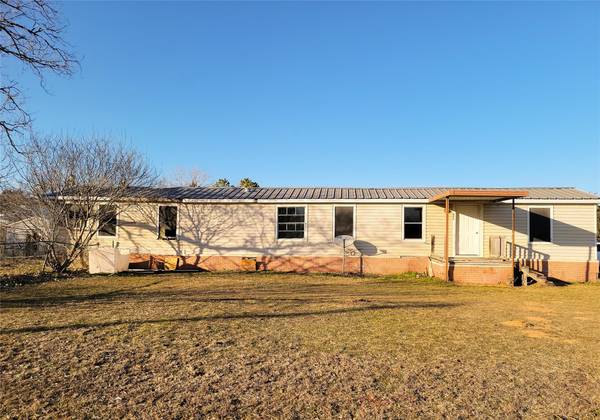 800 Park Road, Chico, TX 76431