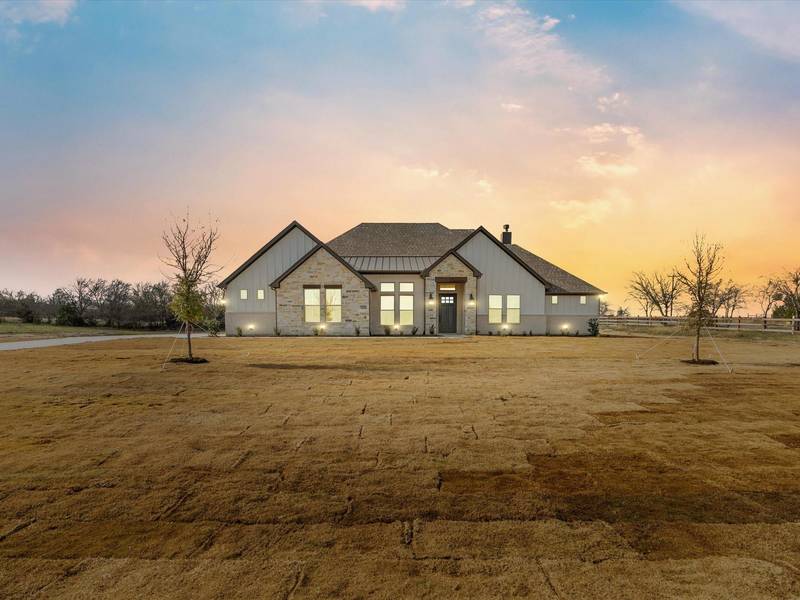 6065 Bella Terra Lane, Godley, TX 76044