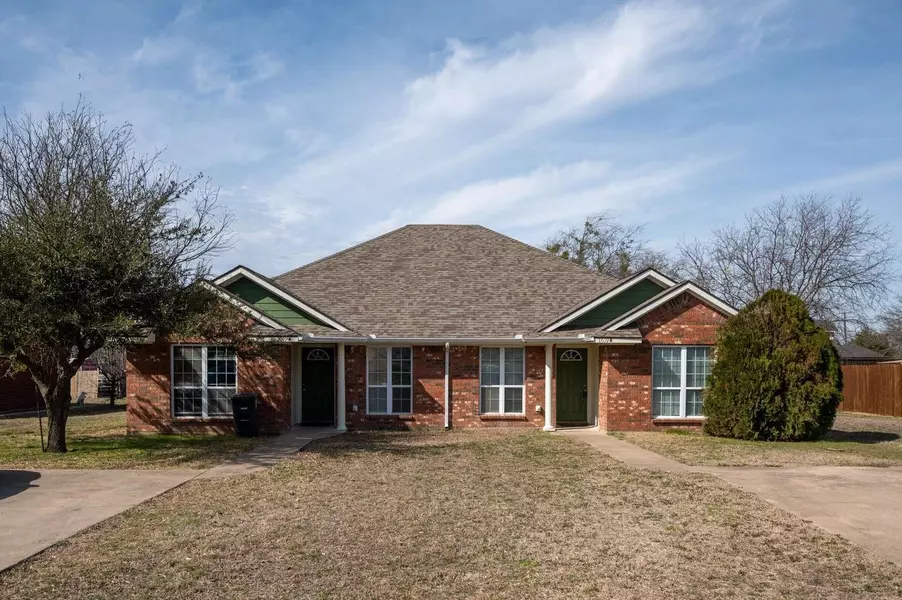 1019 N Riggins Street #A & B, Anna, TX 75409