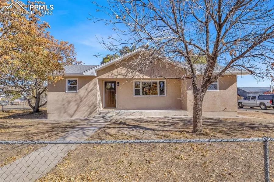 1204 Vasile DR, Pueblo, CO 81006