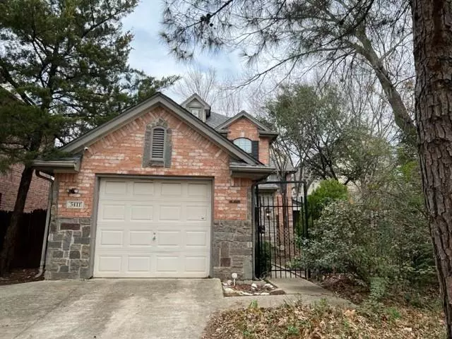 Dallas, TX 75206,5411 Live Oak Street