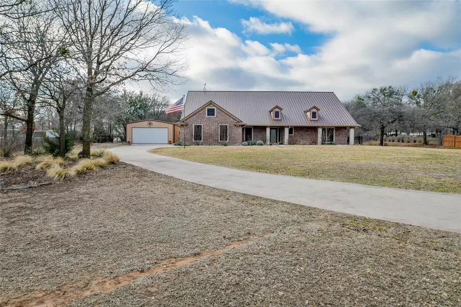 128 Brook Hollow Lane, Weatherford, TX 76088