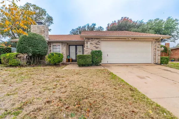 7524 Weatherwood Court, Fort Worth, TX 76133