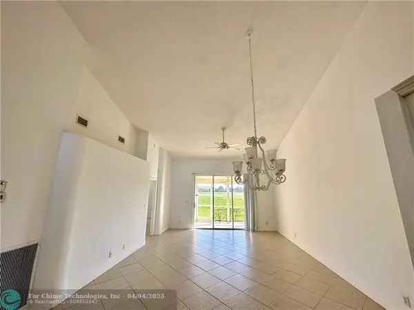 Boca Raton, FL 33498,10968 Lakemore Lane  #10968