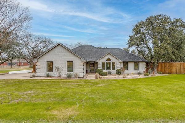 202 Highland Drive, Aledo, TX 76008