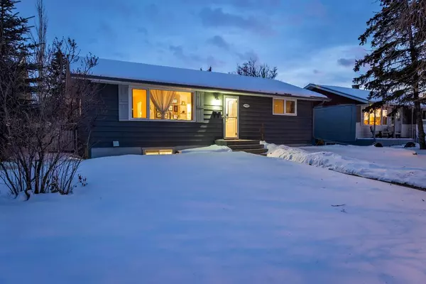 Calgary, AB T3E 1K5,2435 52 AVE SW