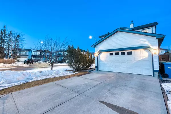 Calgary, AB T2Y 3L2,238 Bridlewood CIR SW