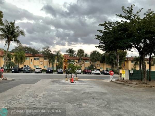 Lauderdale Lakes, FL 33311,2729 NW 39th Ter  #103