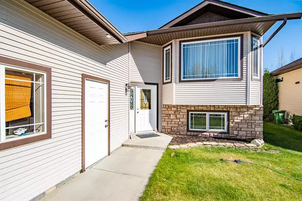 Red Deer, AB T4R 0B8,20 Isbister Close