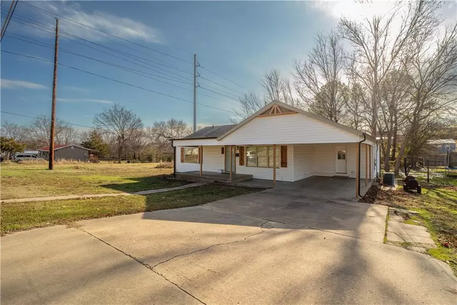 820 E Polk Avenue, Mcalester, OK 74501