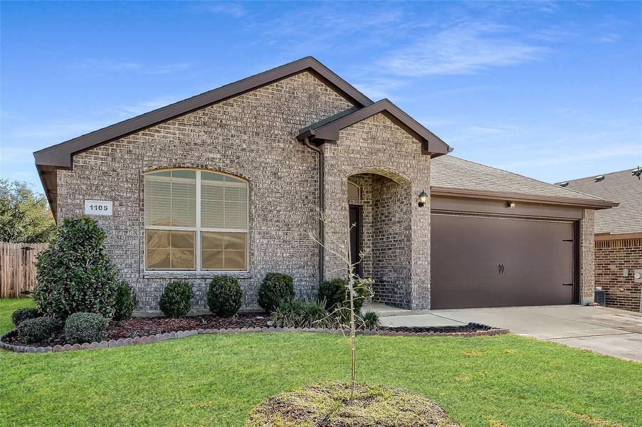 1105 Autumnwood Drive, Azle, TX 76020