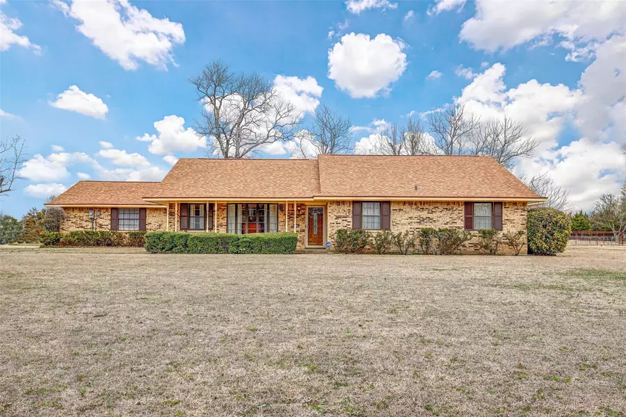 2659 Bear Creek Road, Lancaster, TX 75146