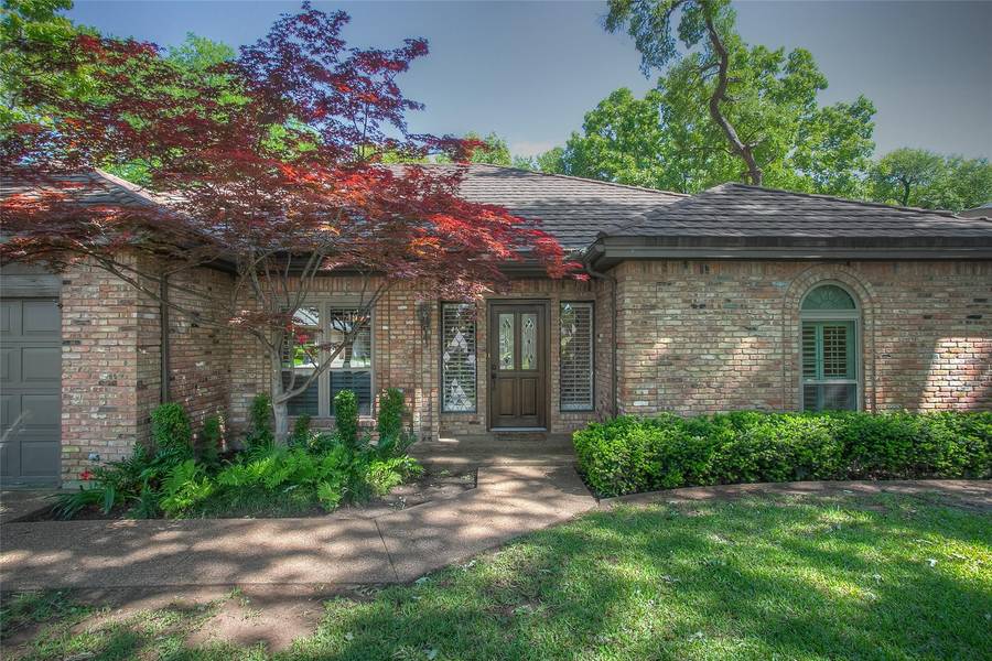 4716 Trail Bend Circle, Fort Worth, TX 76109