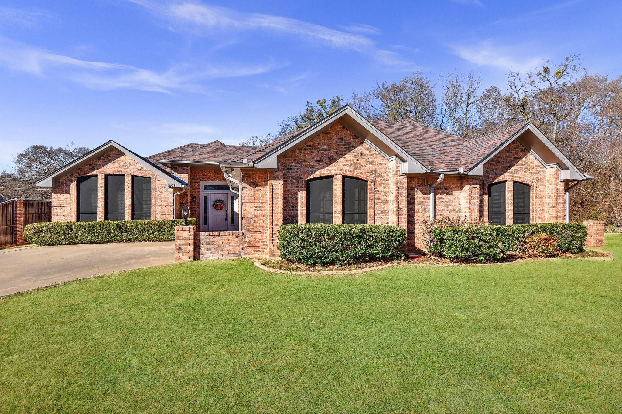 1602 Archer Circle,  Sherman,  TX 75092
