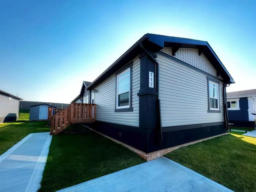 Grande Prairie, AB T8W 0M4,11850 84 AVE #117